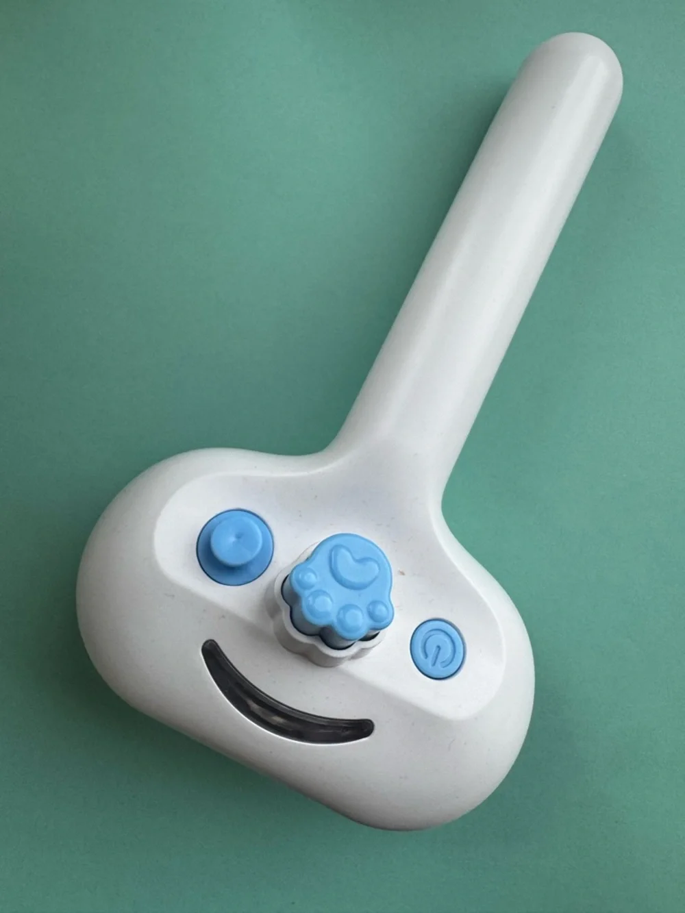 Pet Hair Removal Device pet spray